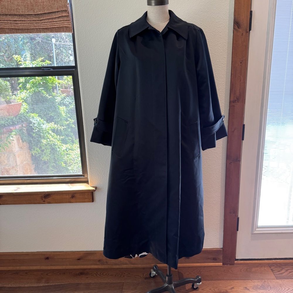 Vintage Lillie Rubin 1970s Black Opera Satin Swing Coat Size Large - Picture 8 of 13